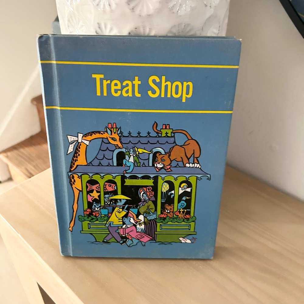 Vintage 1966 Treat Shop Treasury of Literature Hardcover Merrill Books